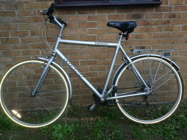 giant expression mens bike